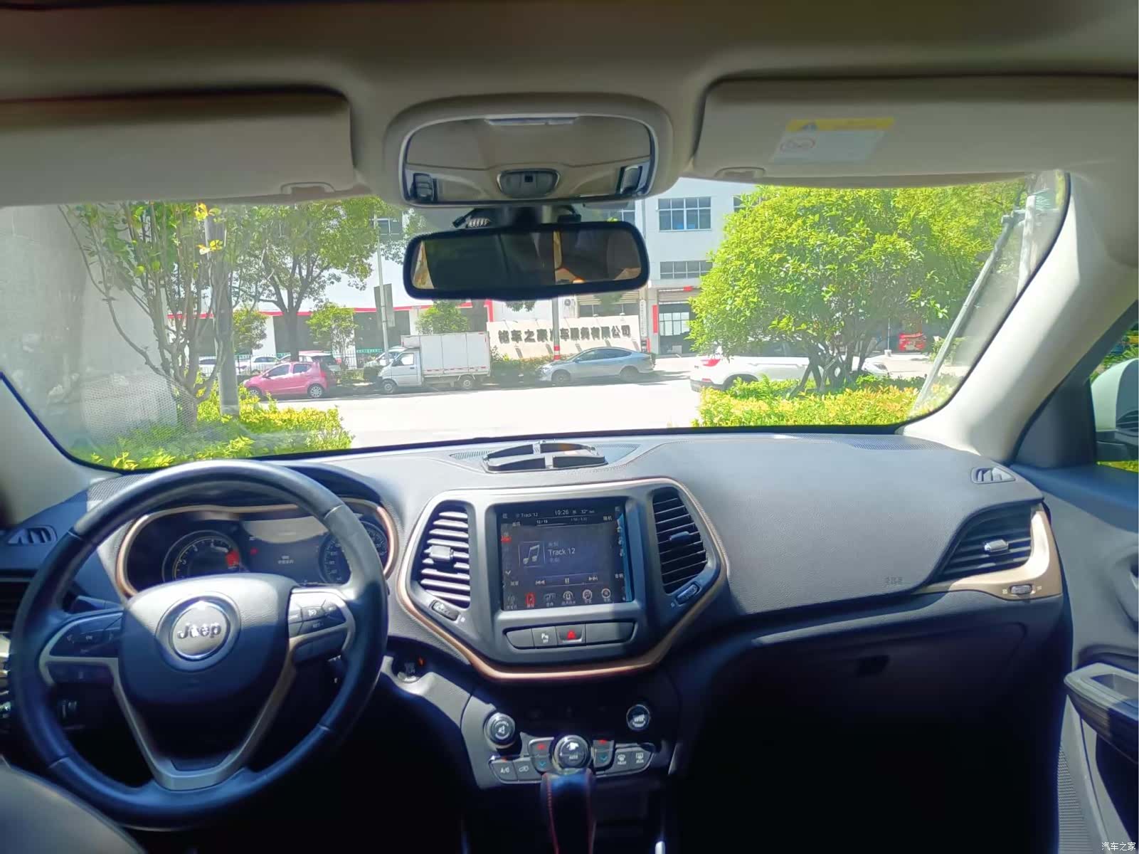 Jeep Cherokee, 2016 все фото