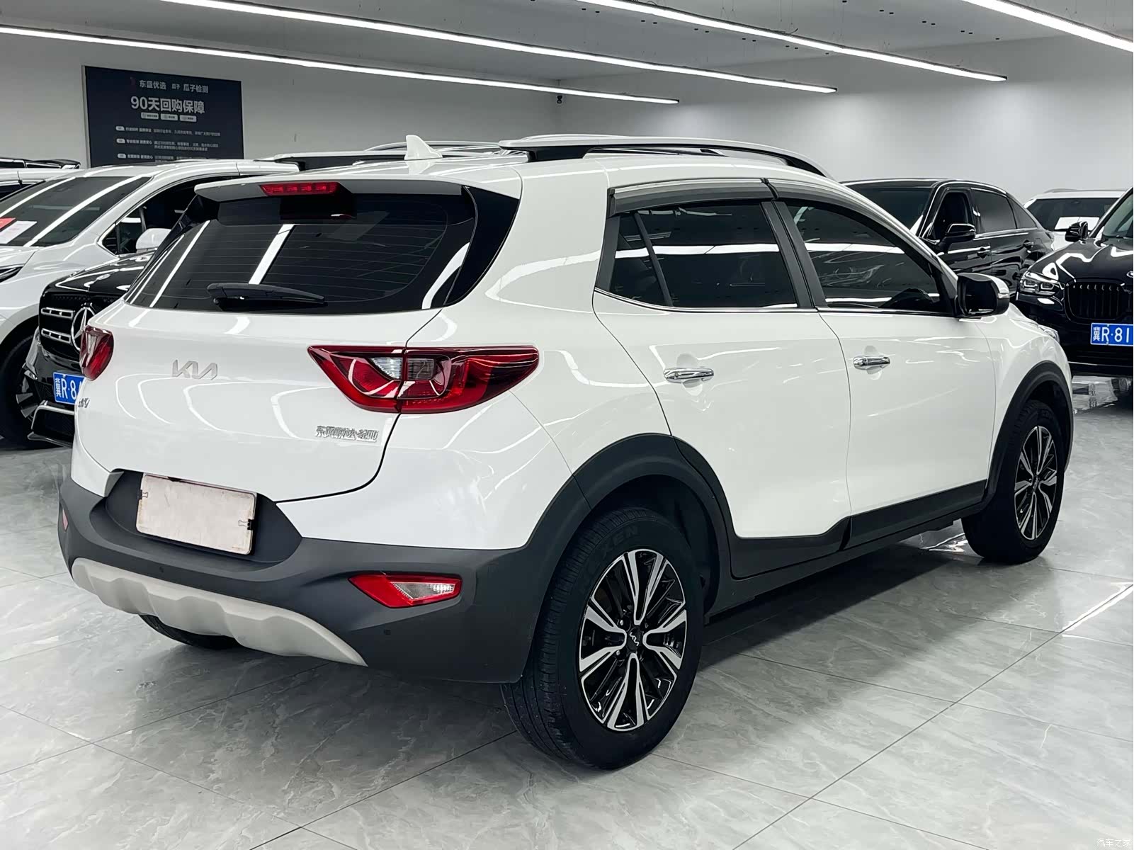 Kia KX1, 2022 4
