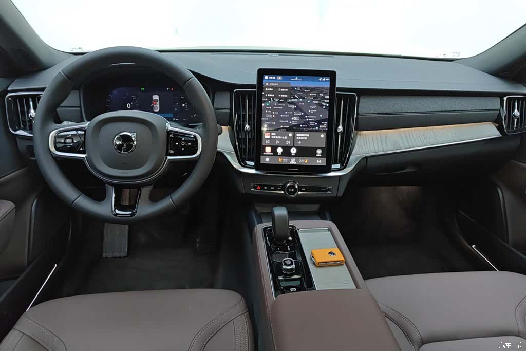 Volvo S90, 2026 12