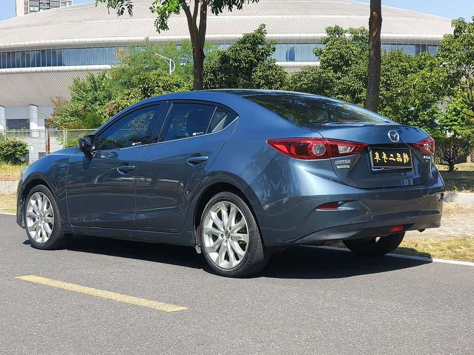 Mazda 3 Angkesaila