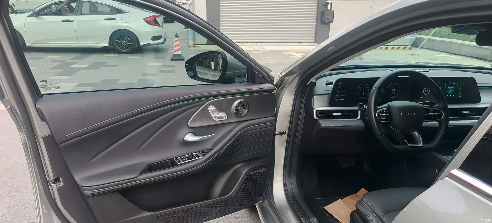 Chery Arrizo 8, 2023 все фото