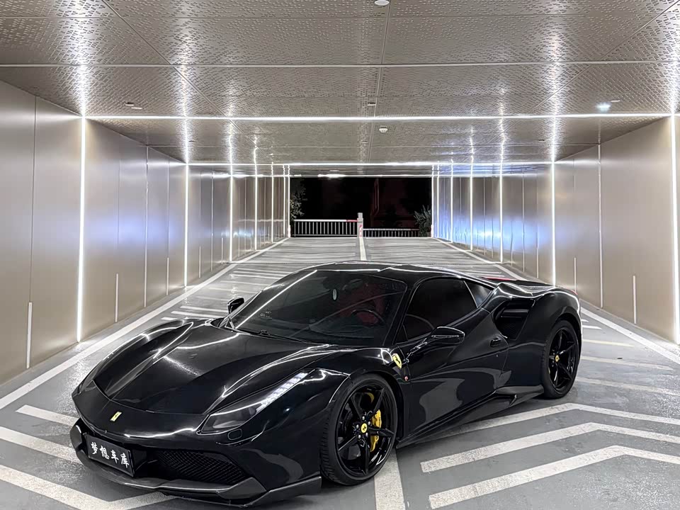 Ferrari 488