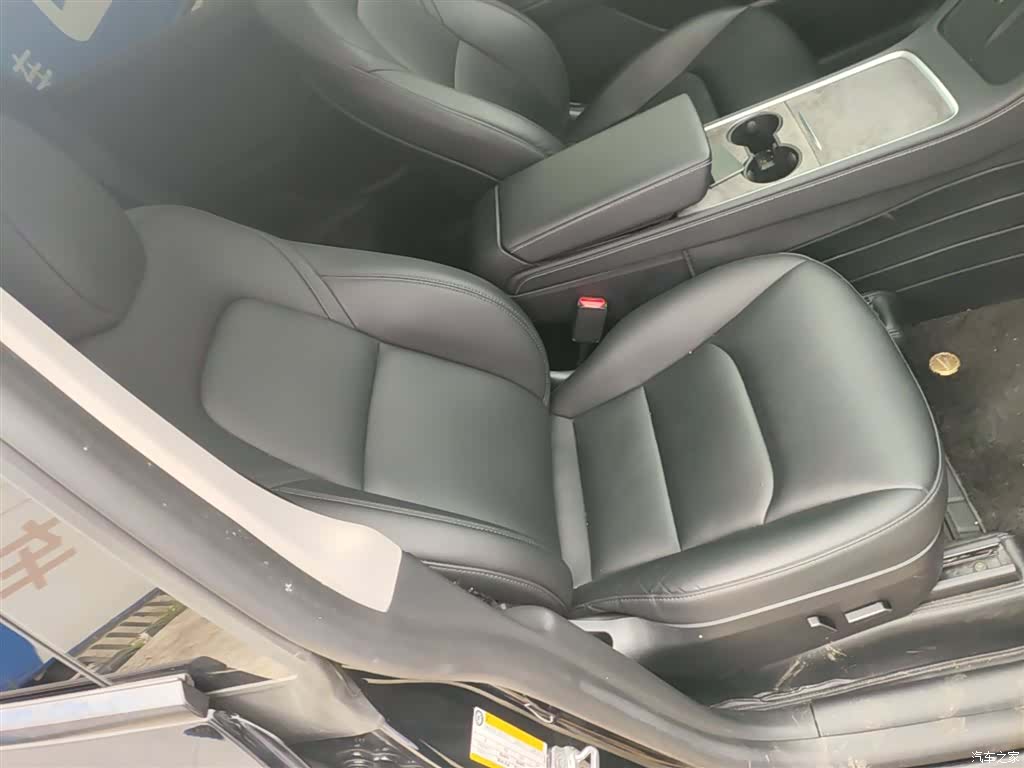 Tesla Model Y, 2024 24