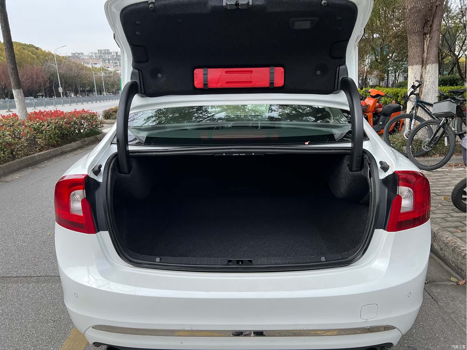 Volvo S60, 2016 16