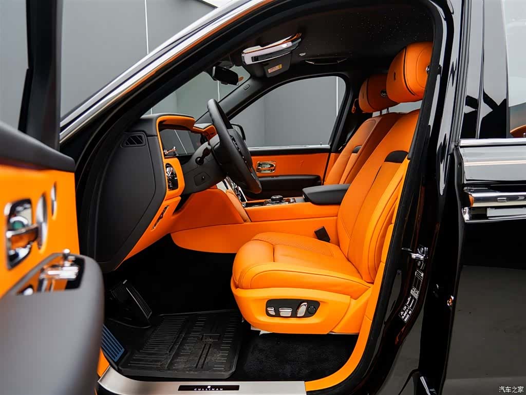 Rolls-Royce Cullinan, 2025 7