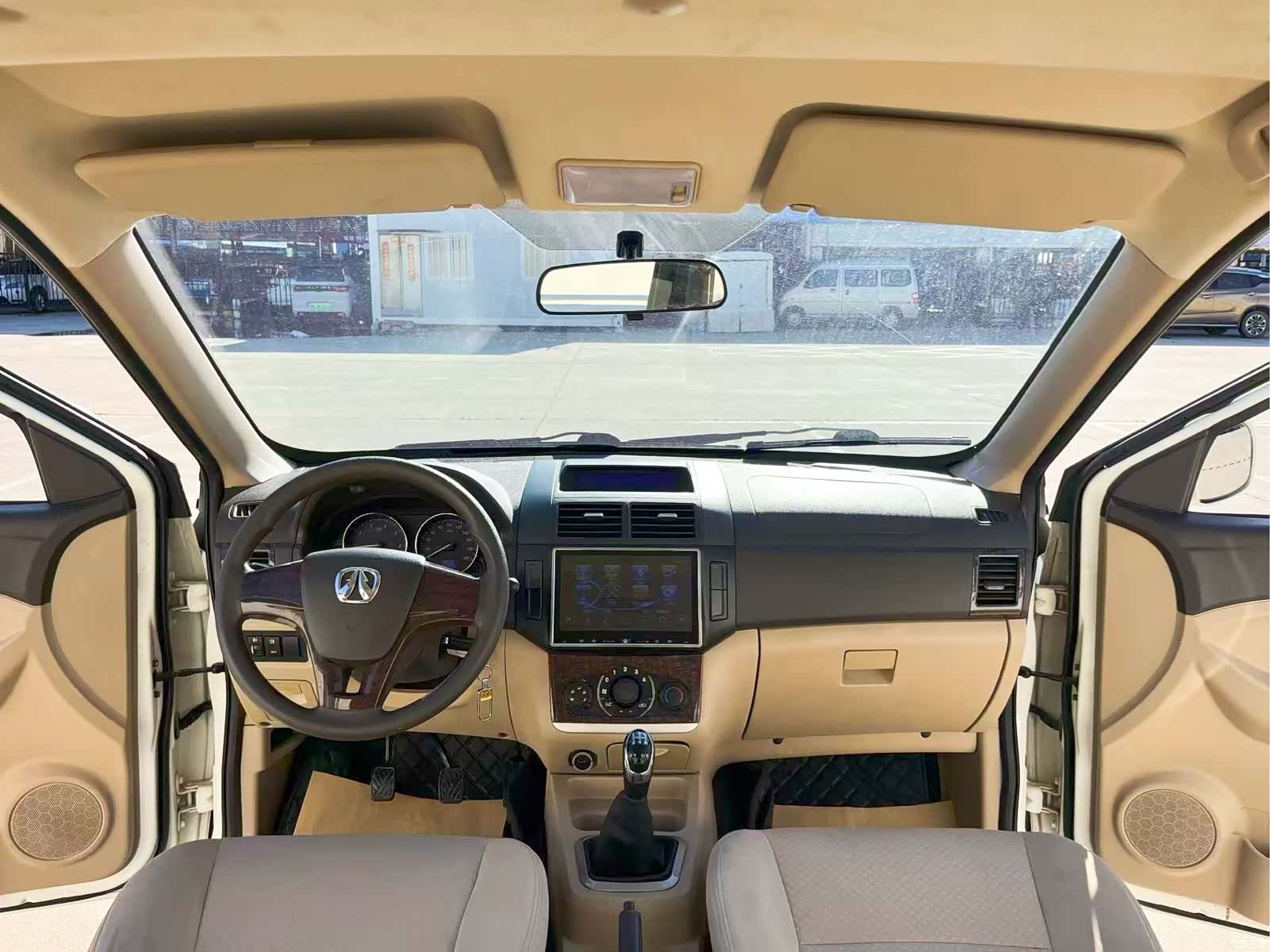 BAIC M20, 2016 9