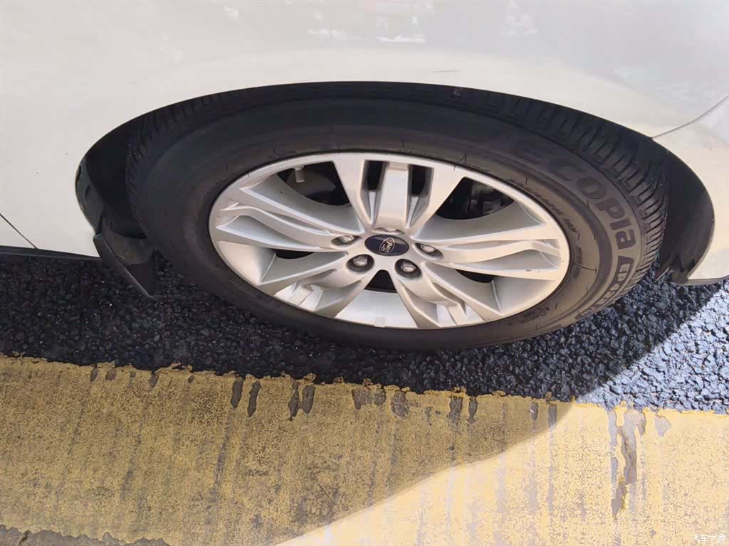 Ford Focus, 2014 8