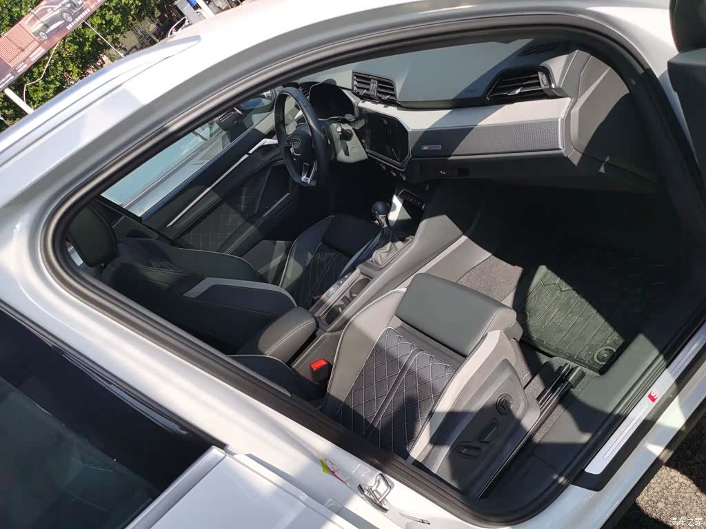 Audi Q3, 2025 11