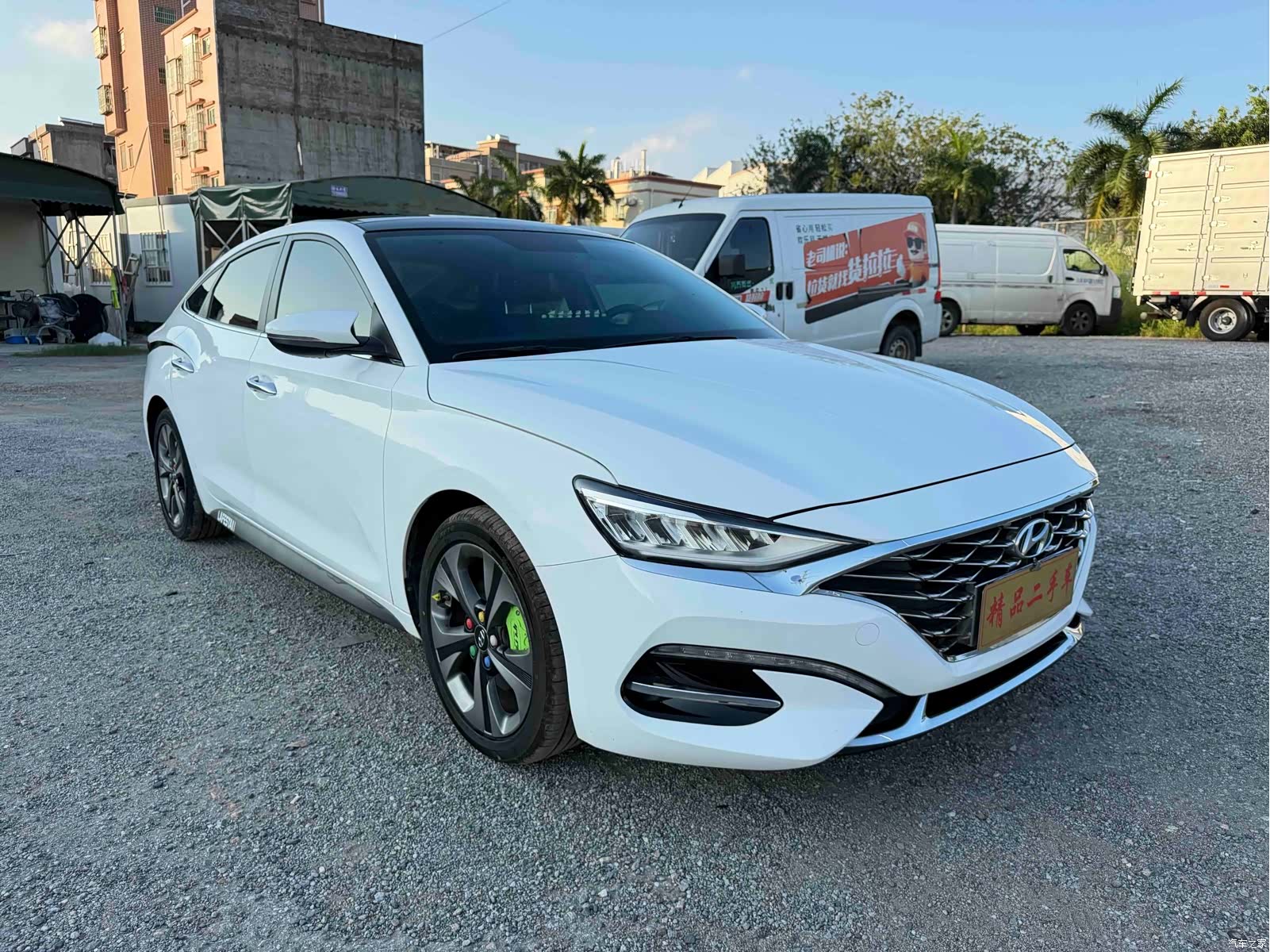 Hyundai Lafesta, 2021 3