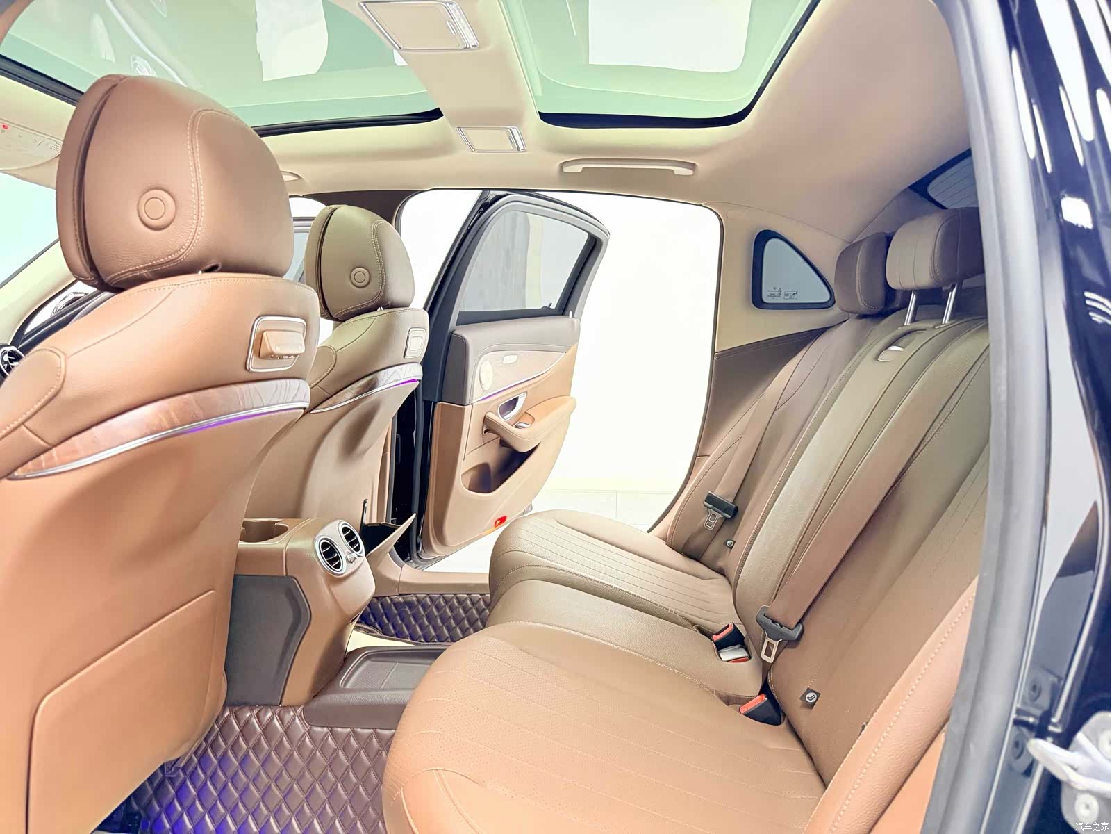 Mercedes-Benz E-Class, 2020 9