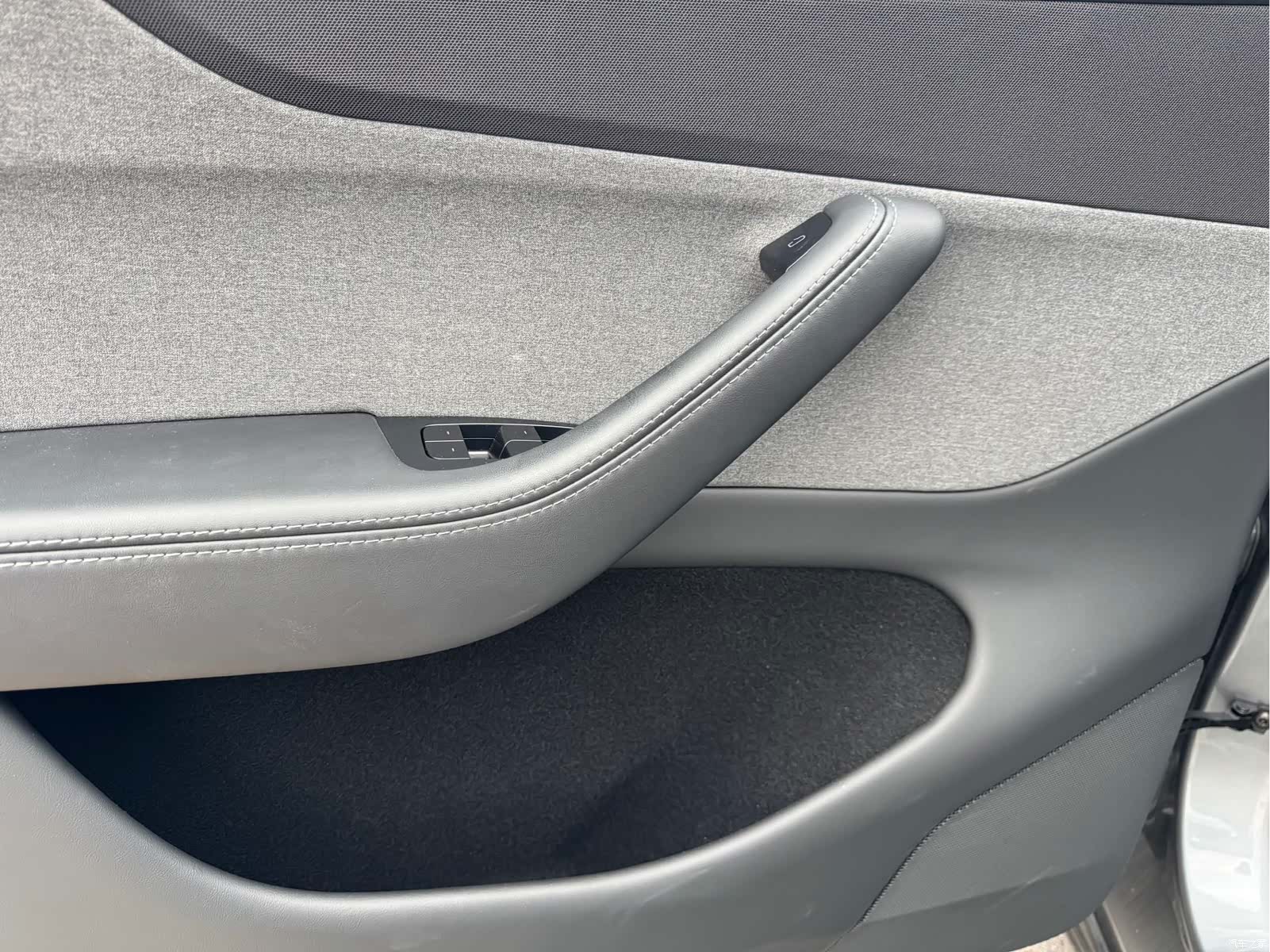 Tesla Model Y, 2025 13