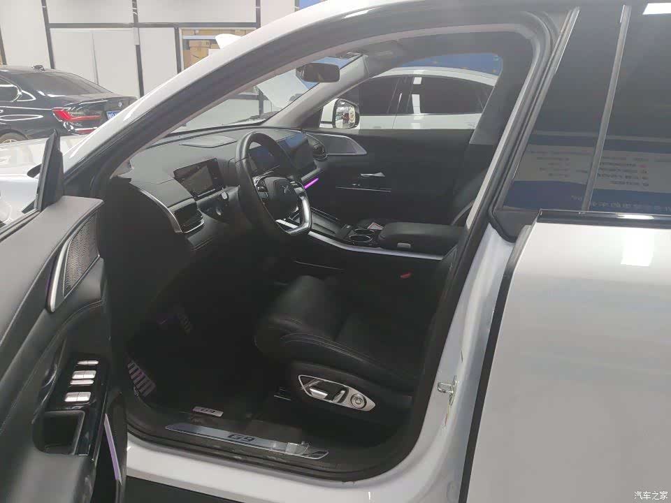 Xpeng G9, 2023 4