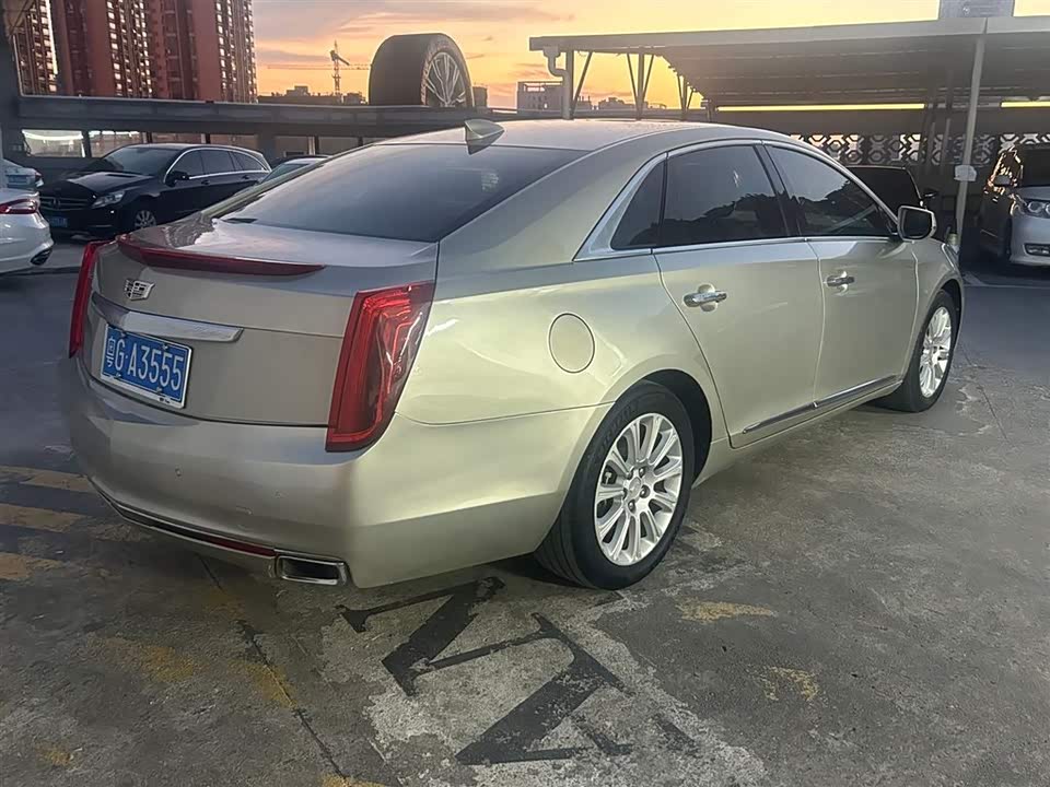 Cadillac XTS