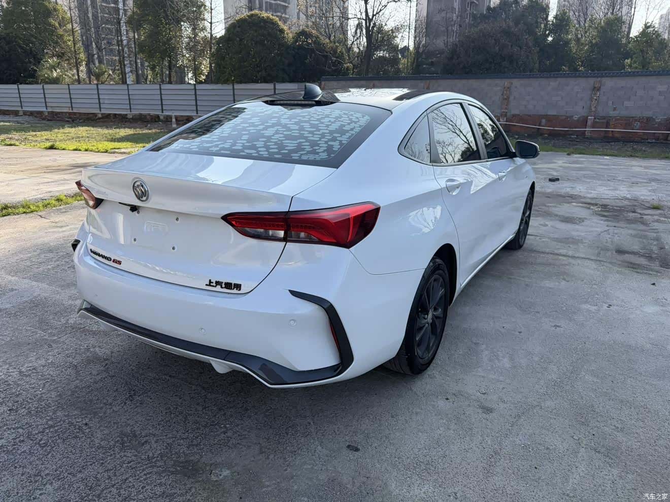 Buick Verano, 2022 10