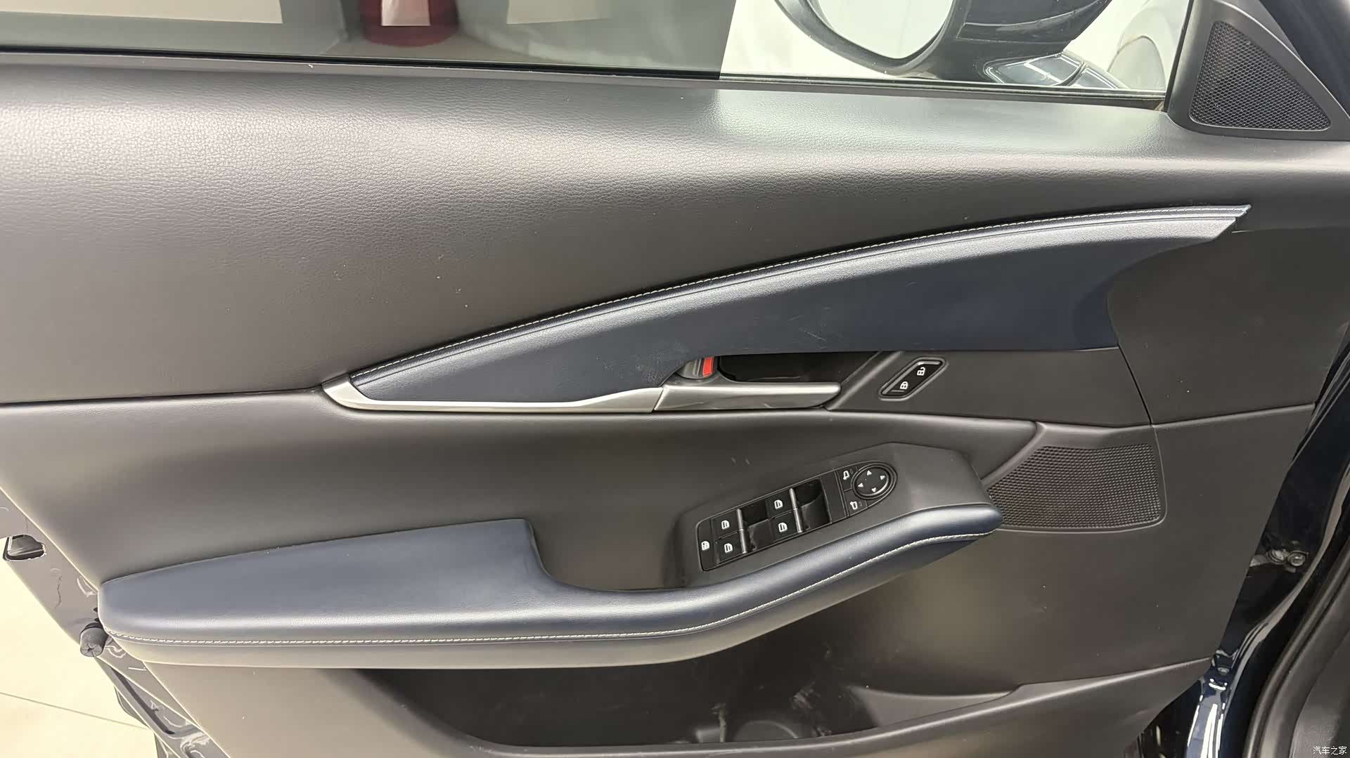 Mazda CX-30, 2022 7