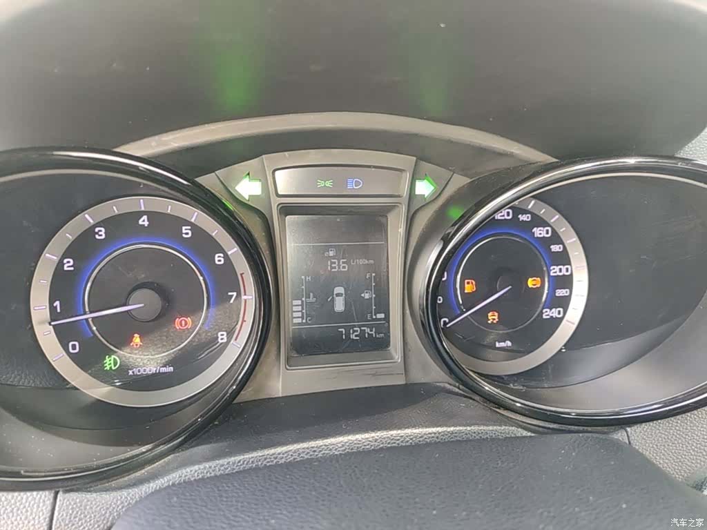 Changan CS15, 2016 12