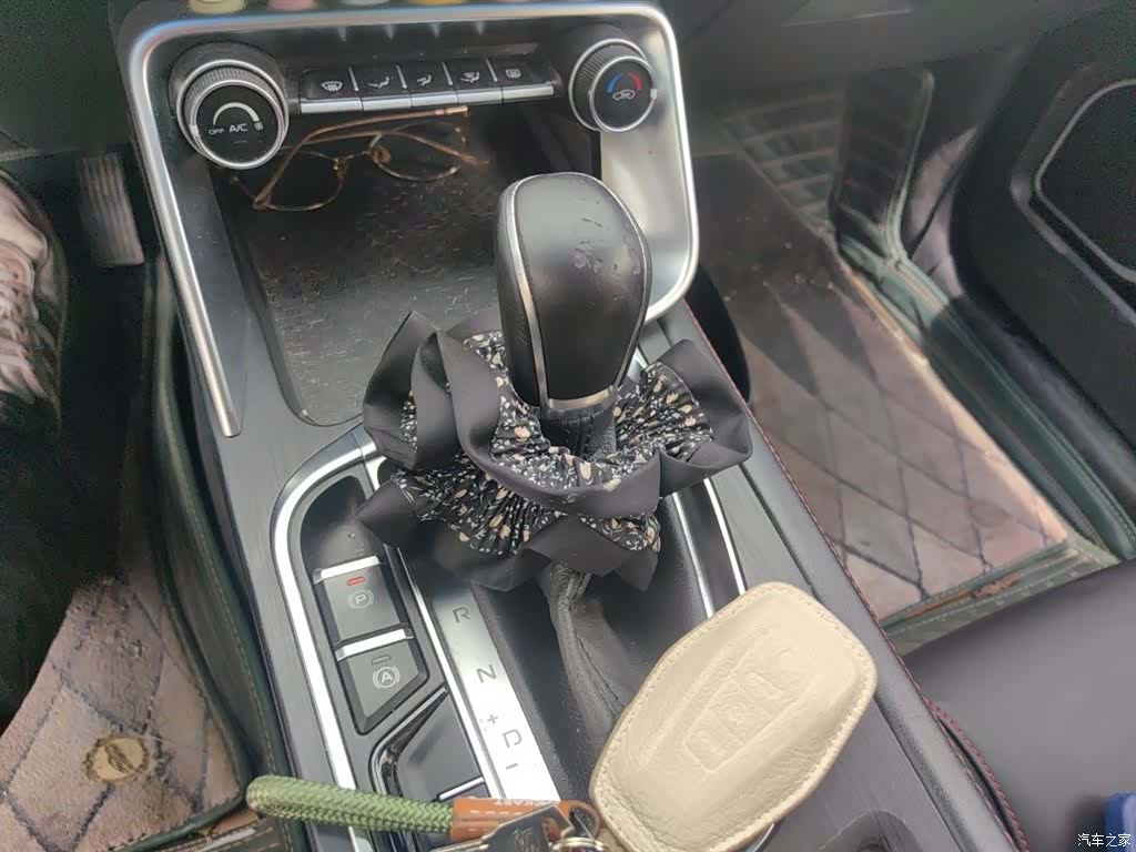 Geely Binray, 2020 7