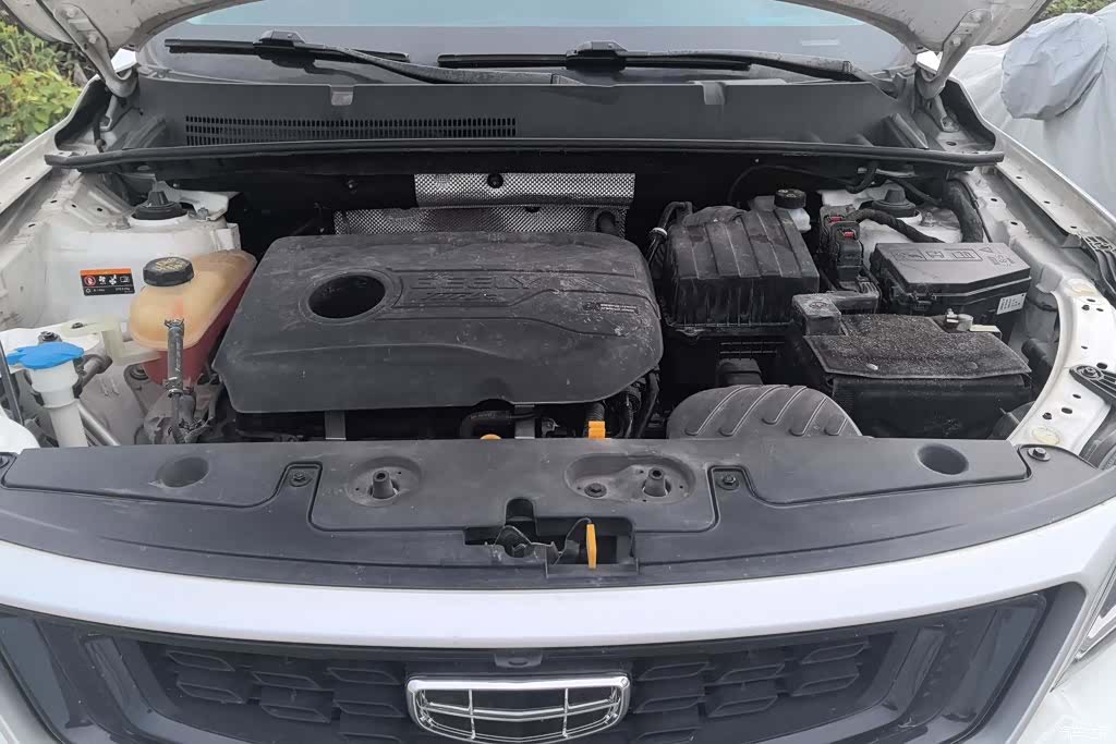Geely X6, 2021 10