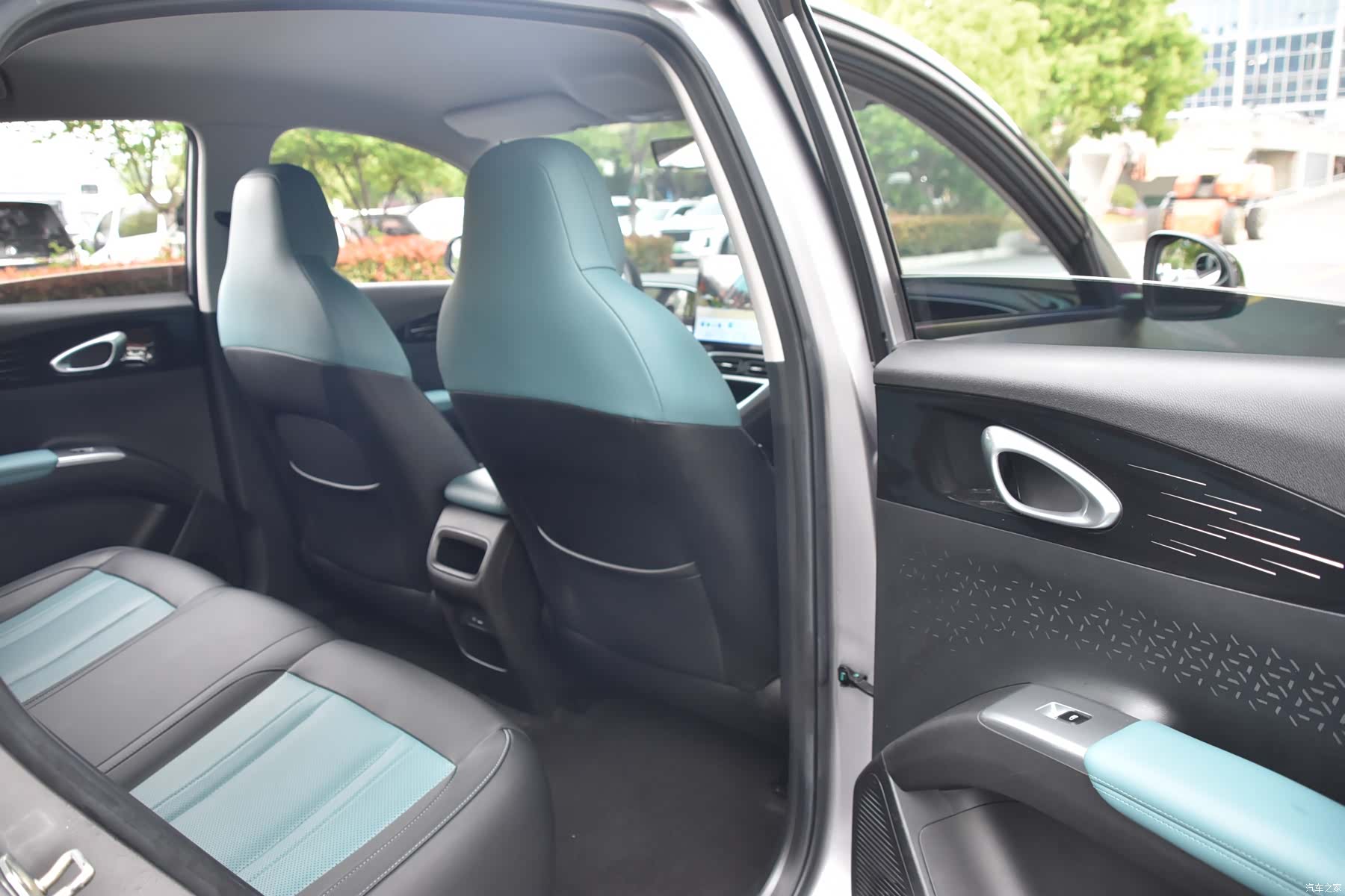 Geely Xingyuan, 2025 12