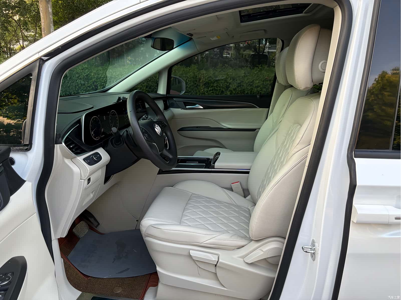 Buick GL8, 2021 7