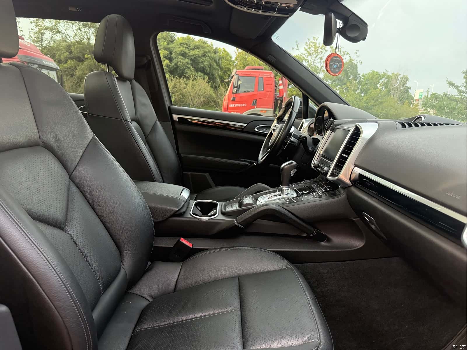 Porsche Cayenne, 2017 11