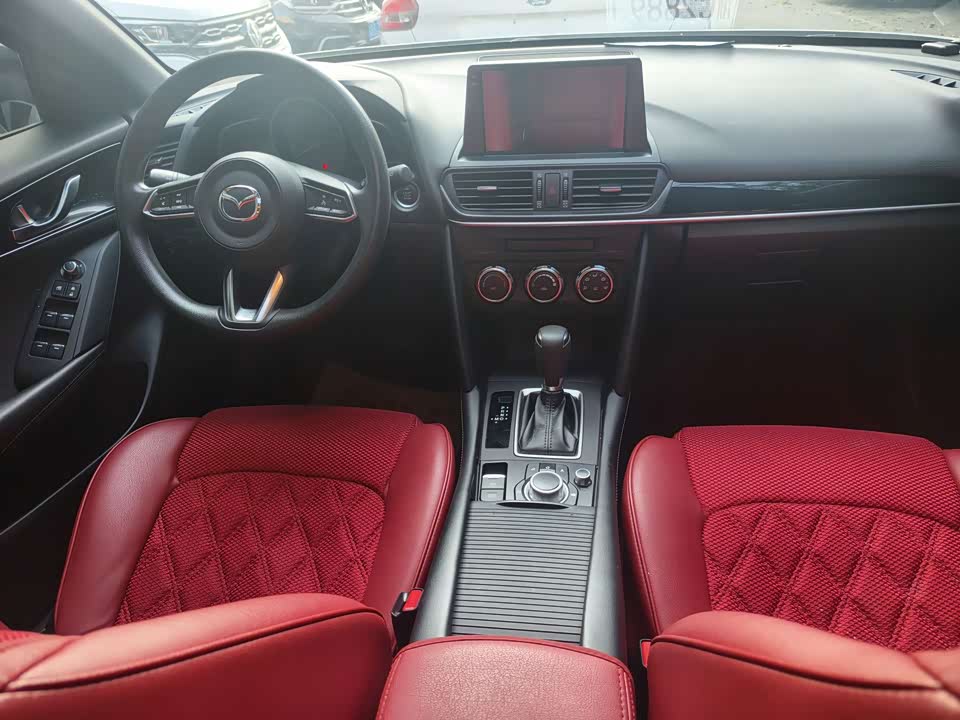 Mazda CX-4