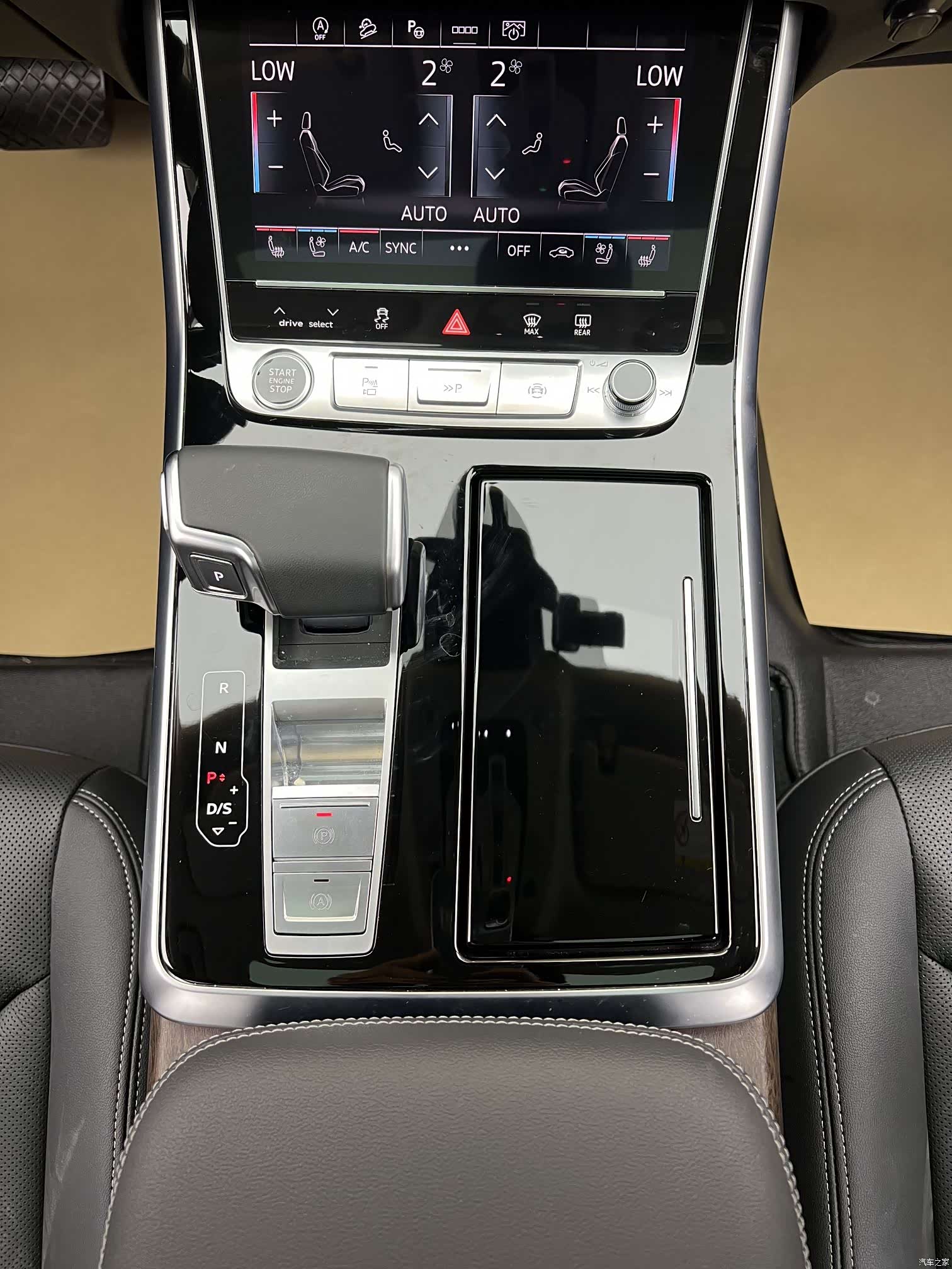 Audi Q7, 2025 25