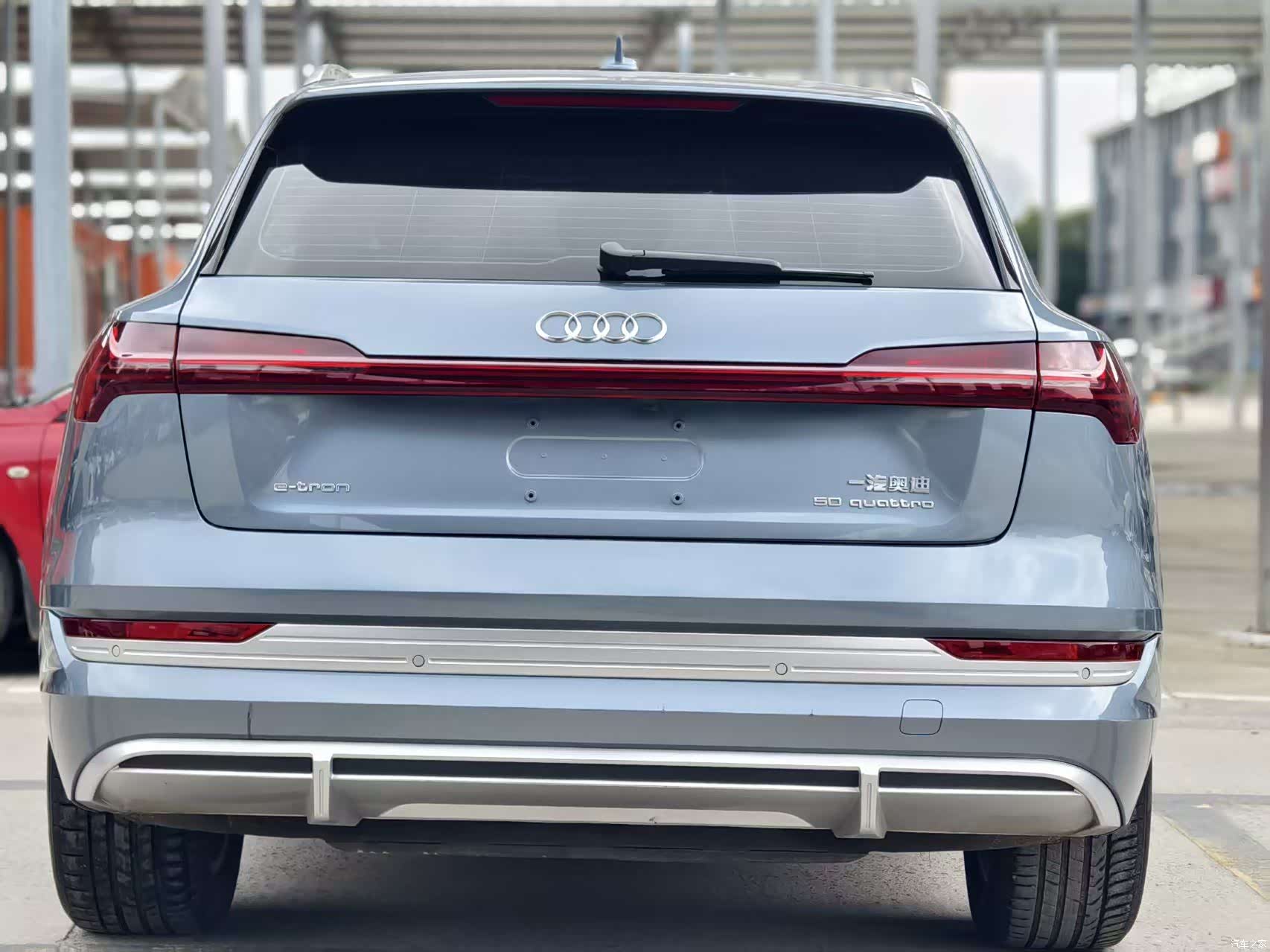 Audi e-tron, 2025 8