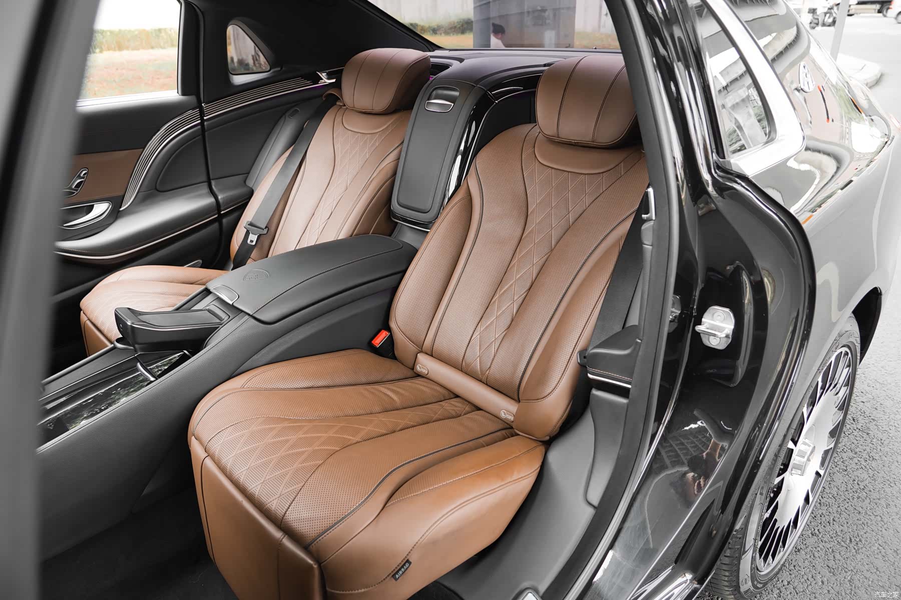 Maybach S-Class, 2019 все фото