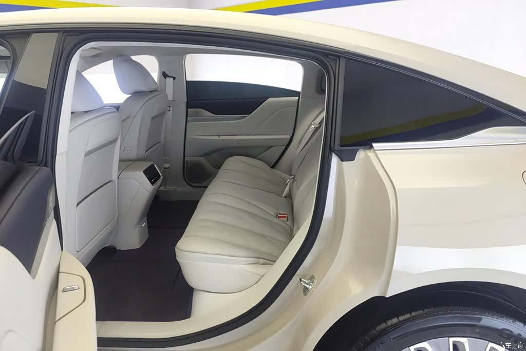 Buick L7, 2025 11