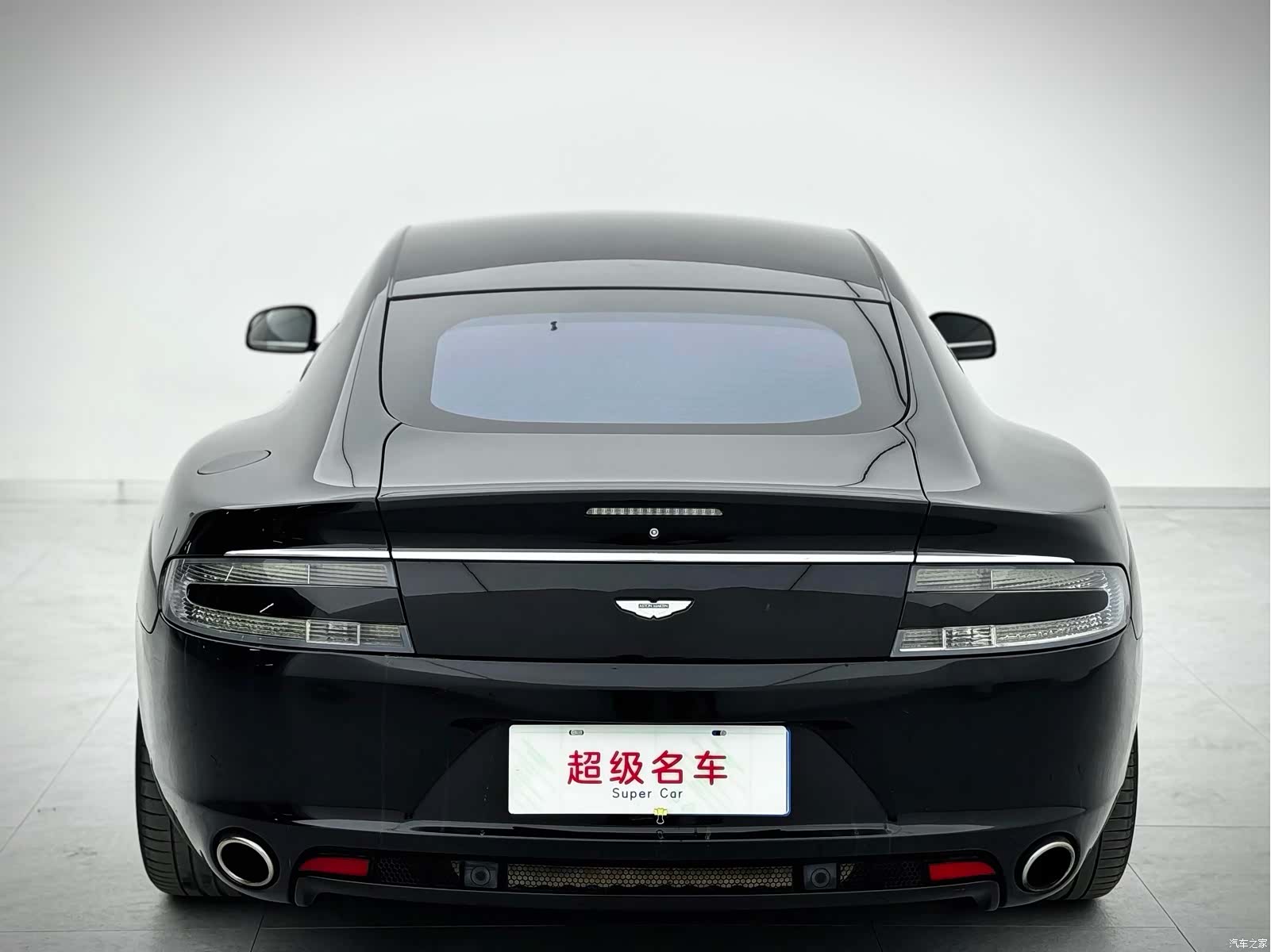 Aston Martin Rapide, 2011 16