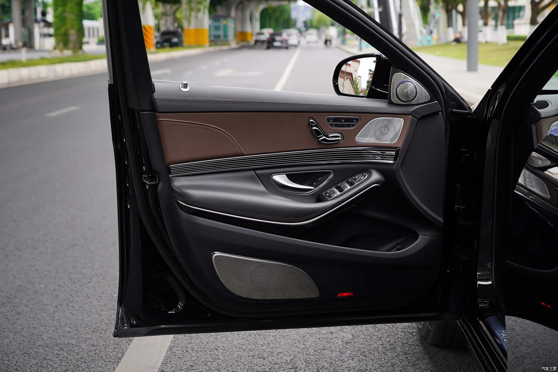 Maybach S-Class, 2019 16