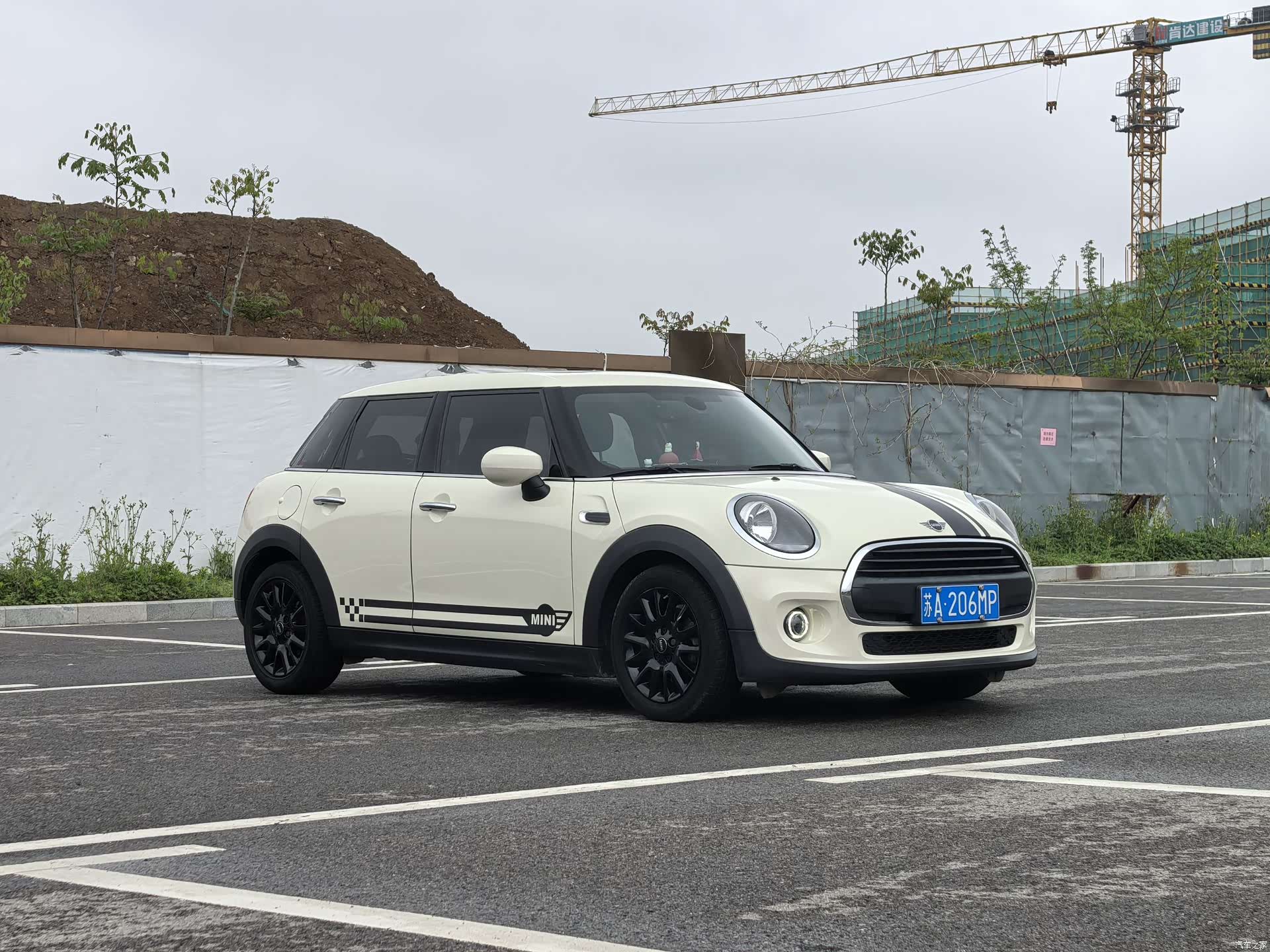 Mini ONE, 2019 3
