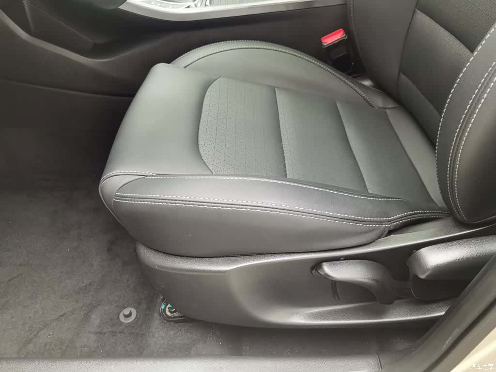 Geely Emgrand, 2021 20