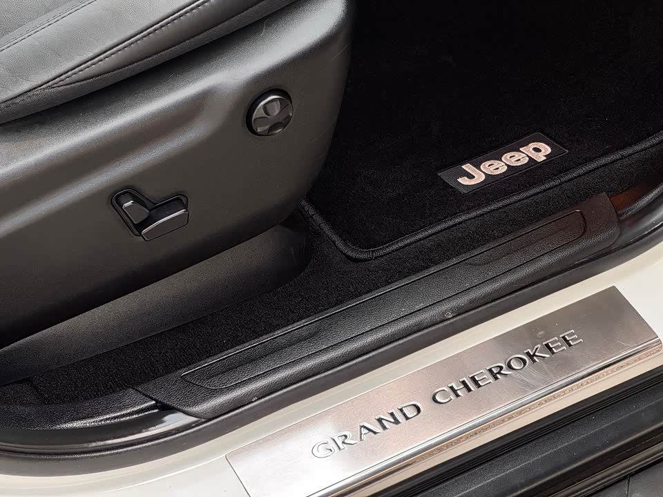 Jeep Grand Cherokee Jeep Grand Cherokee