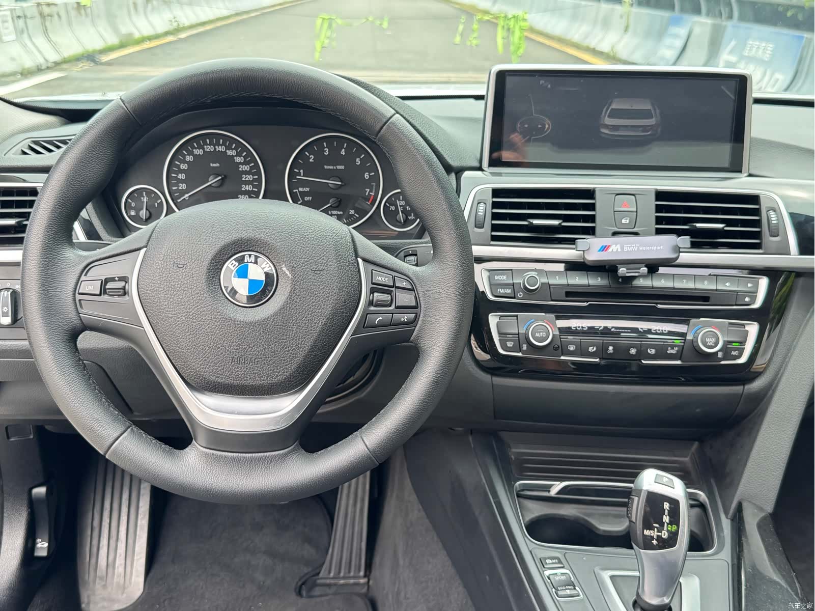 BMW 3 Series, 2017 12