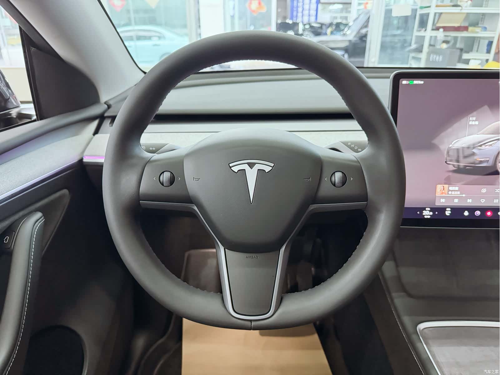 Tesla Model Y, 2024 12