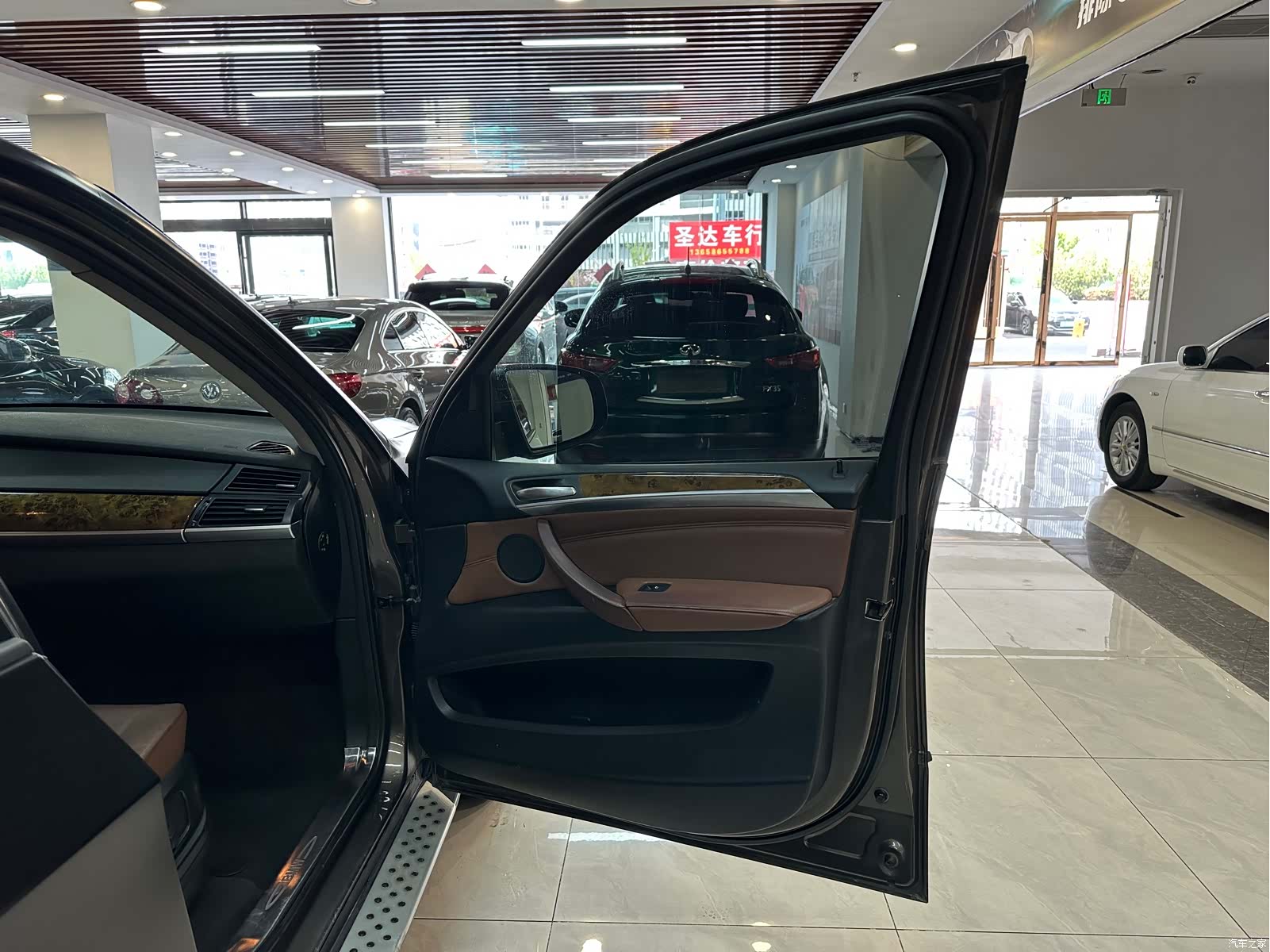 BMW X5, 2011 14