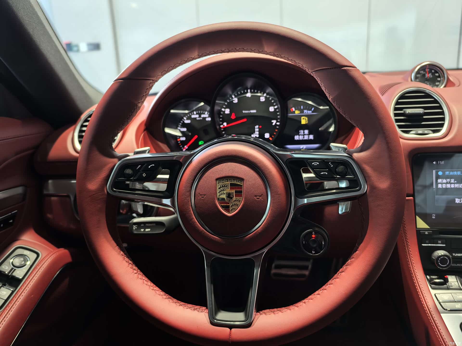 Porsche Cayman, 2024 7