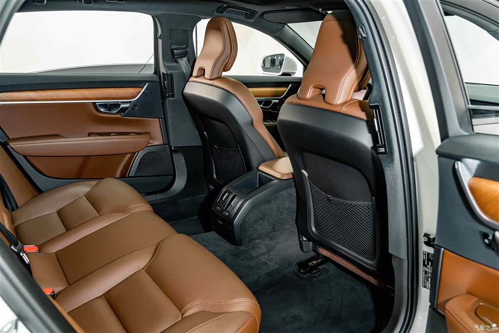Volvo S90, 2022 21