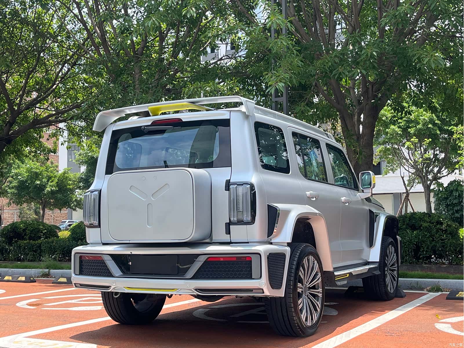 Tank 300, 2022 9
