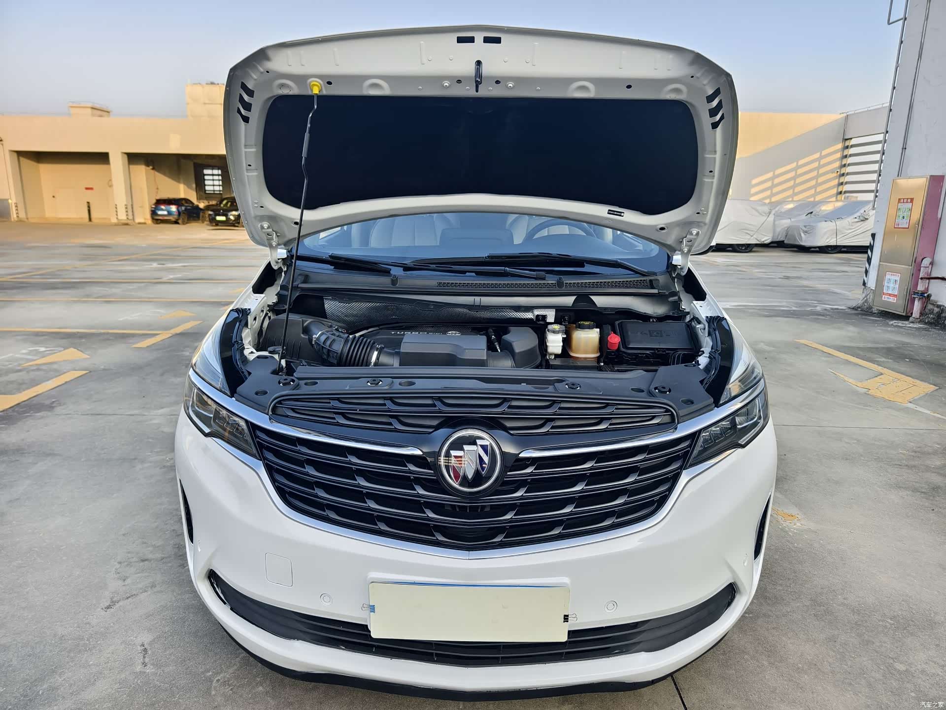 Buick GL8, 2021 21