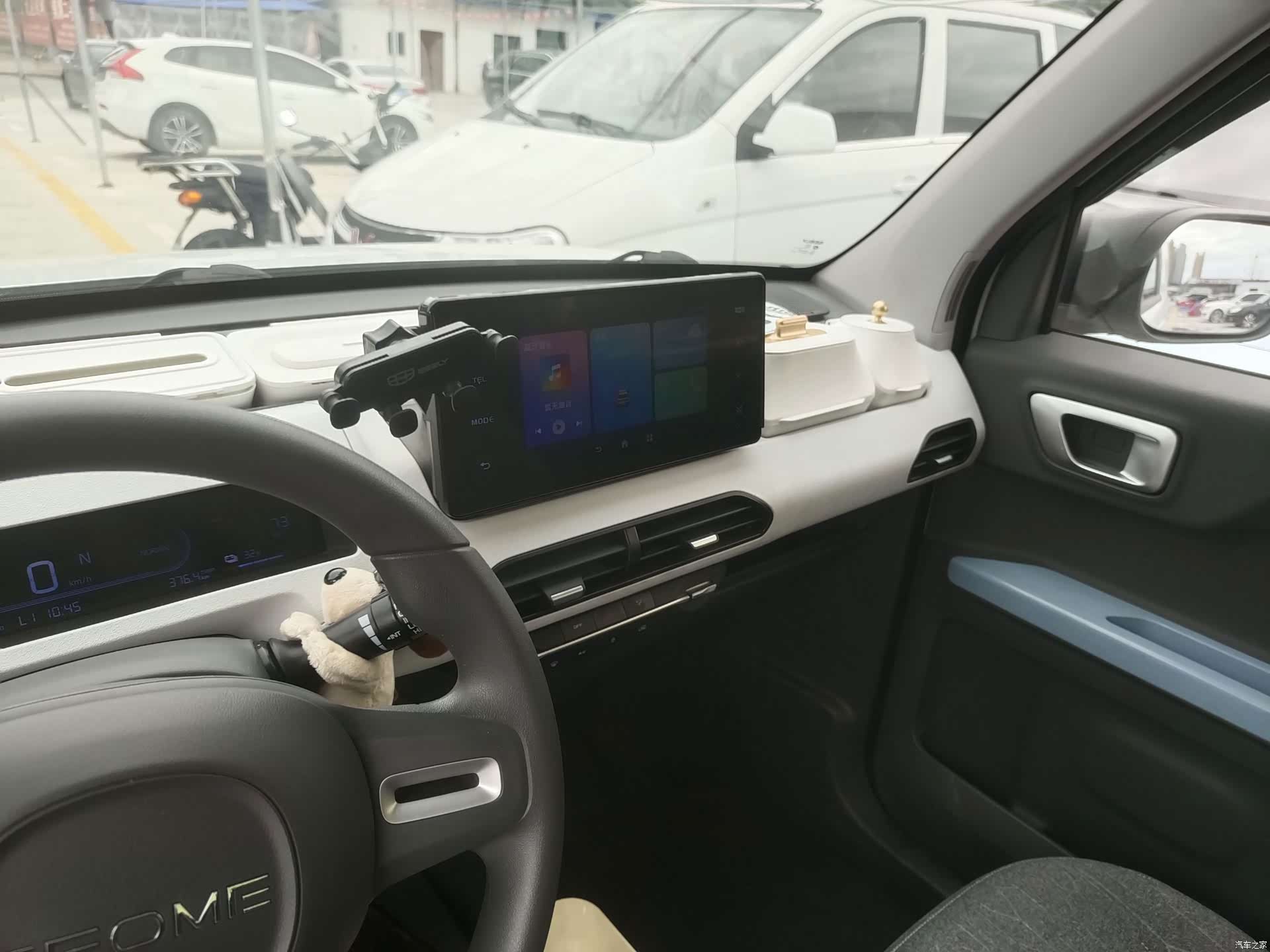 Geely Panda, 2023 7