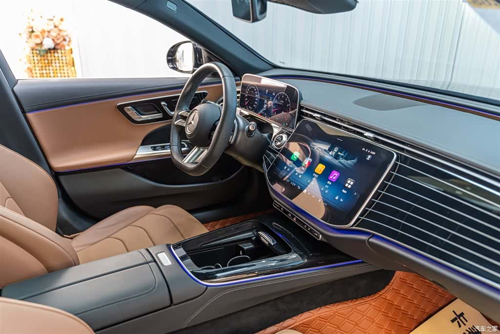 Mercedes-Benz E-Class, 2024 15