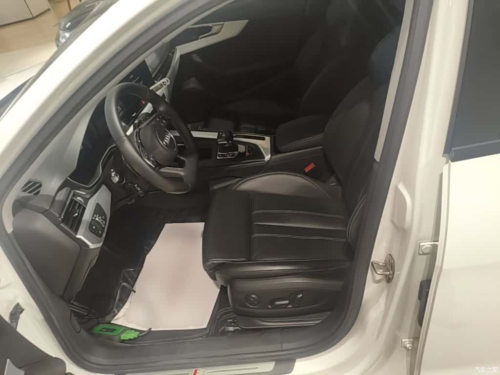 Audi A4L, 2023 15