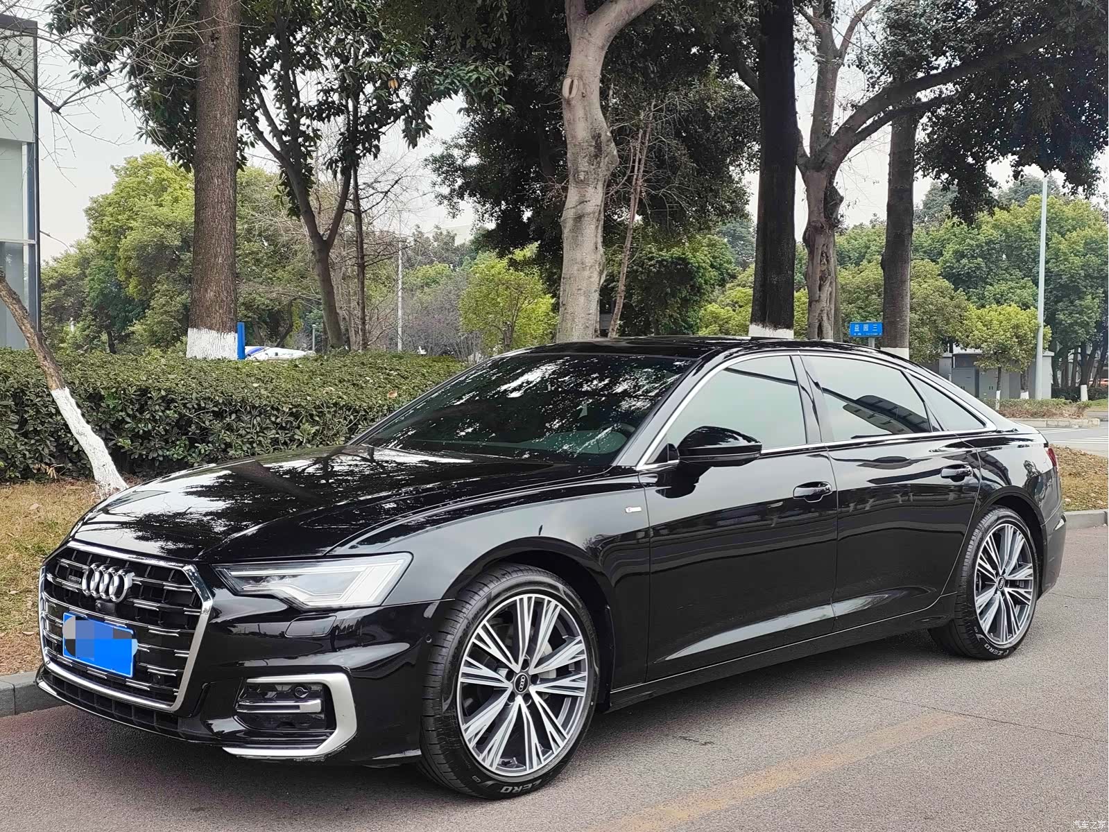 Audi A6L, 2024 1