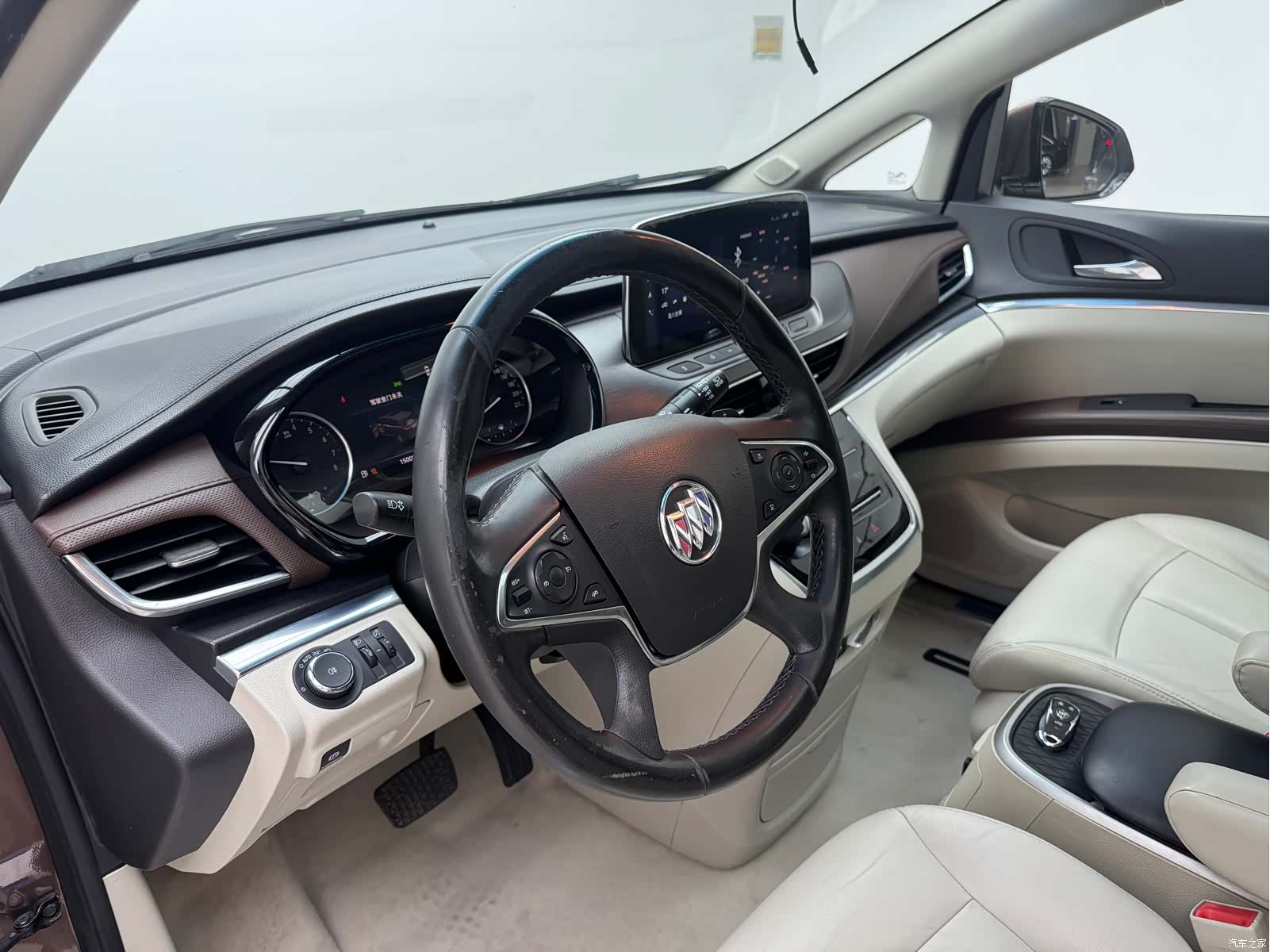 Buick GL8, 2020 6