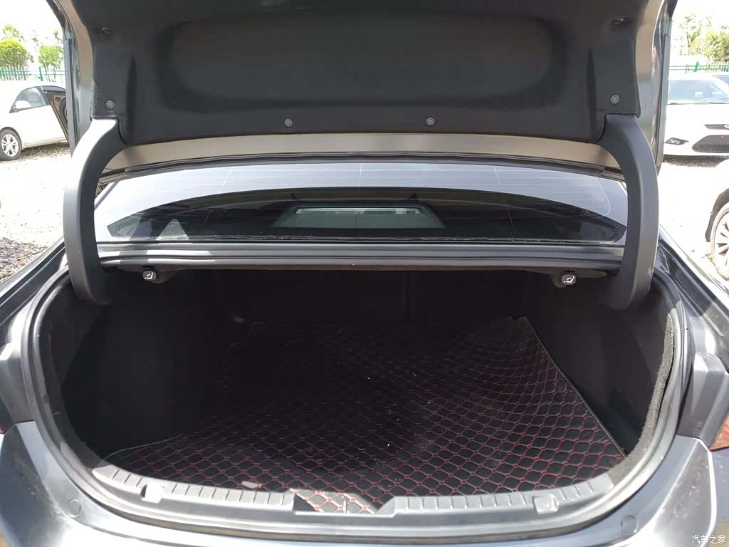 Mazda Mazda3, 2022 15