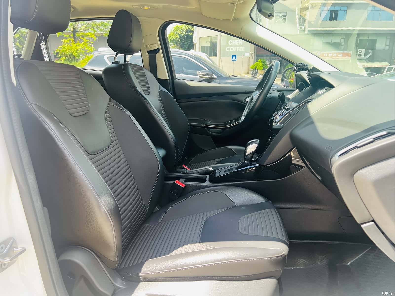 Ford Focus, 2017 9