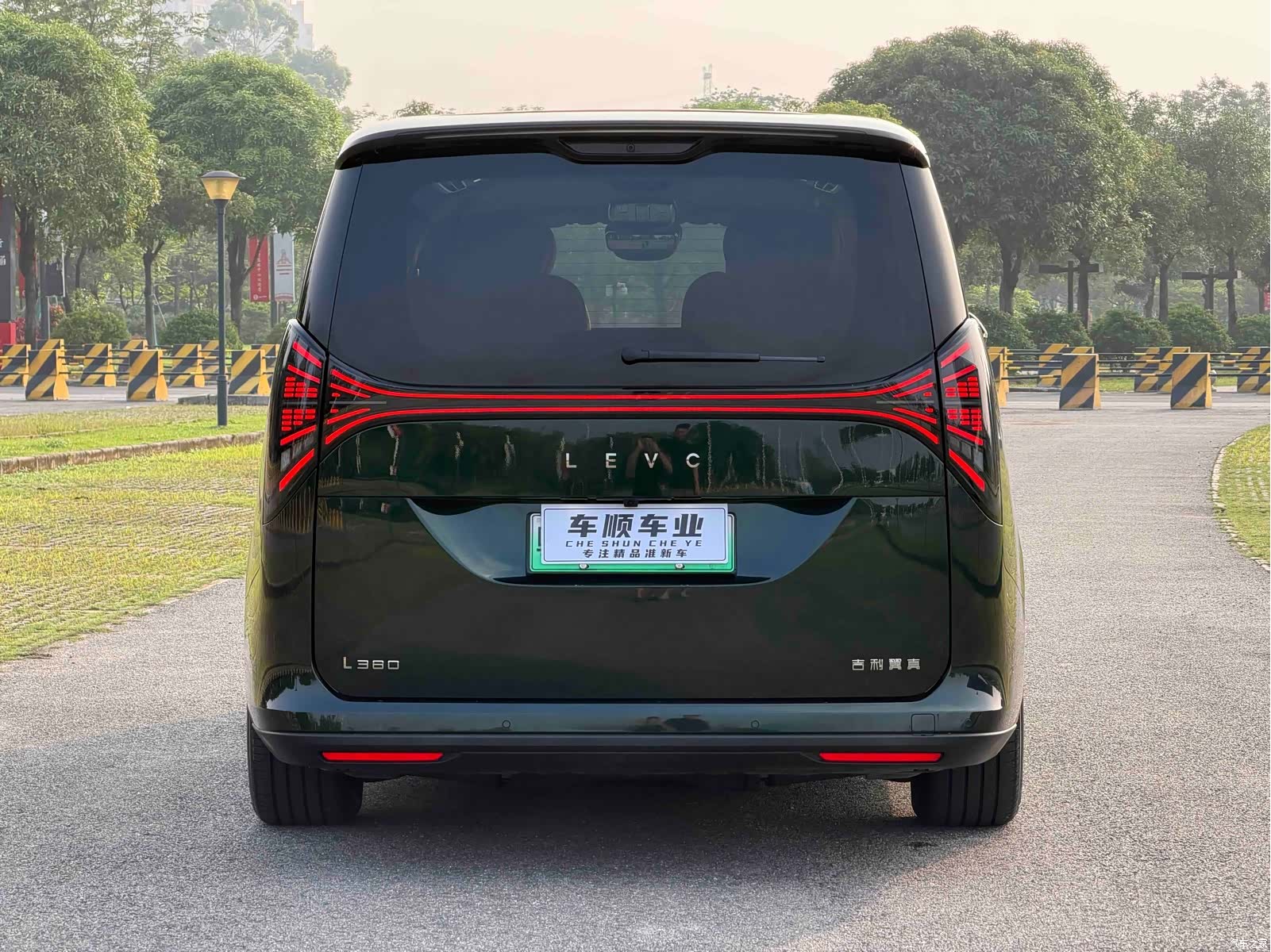 LEVC L380, 2025 7